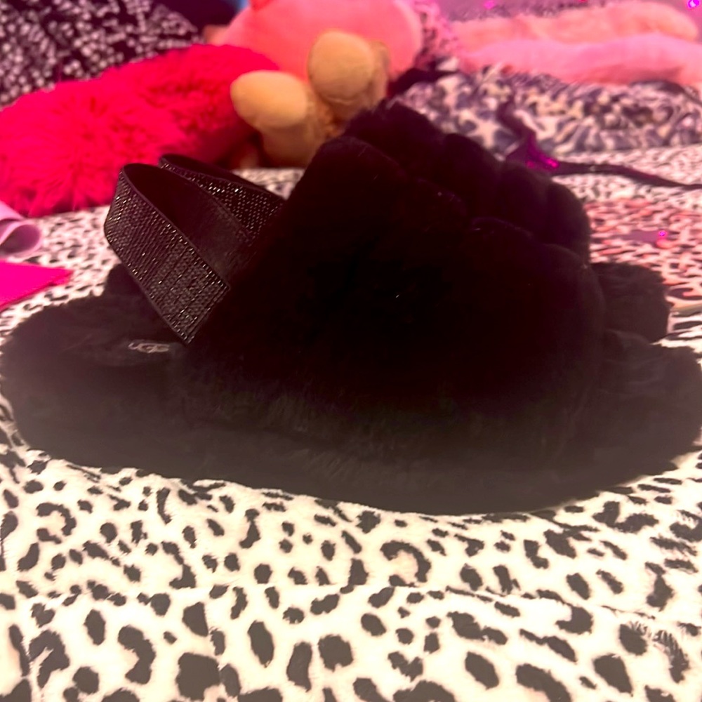 brand new unworn ugg slides